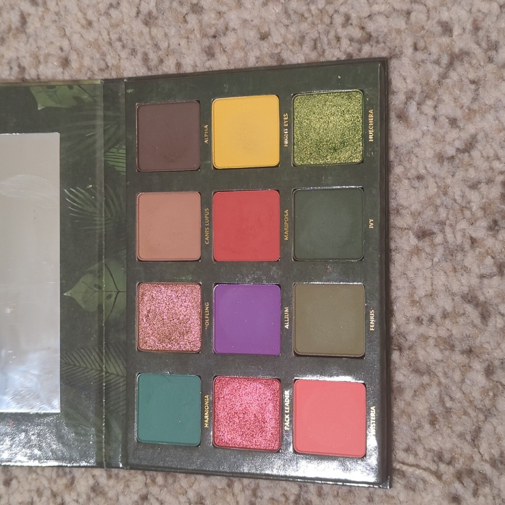 Menagerie Cosmetics Feral Eyeshadow Palette